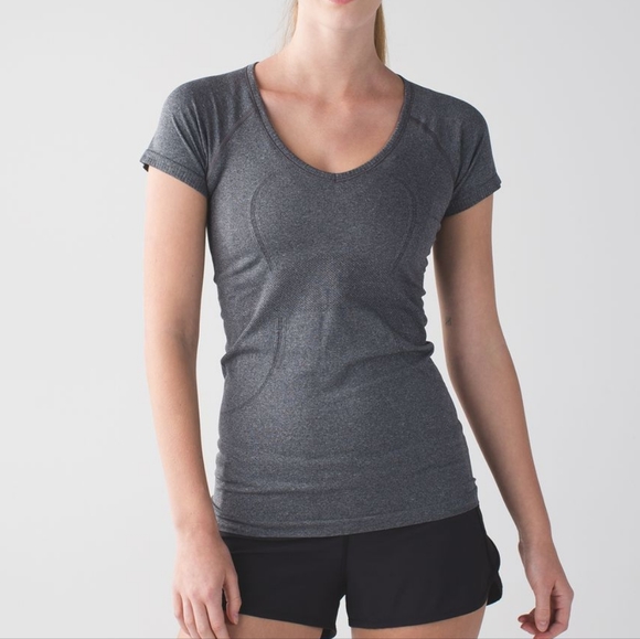 Lululemon Swiftly V-Neck Short Sleeve